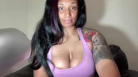 Snapshot of jenni_cash chatting on July 5, 11:34 pm Mistress Jenni online show from July 5, 11:34 pm