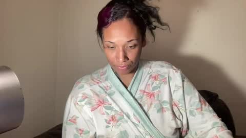 Snapshot of jenni_cash chatting on July 13, 12:13 am Mistress Jenni online show from July 13, 12:13 am