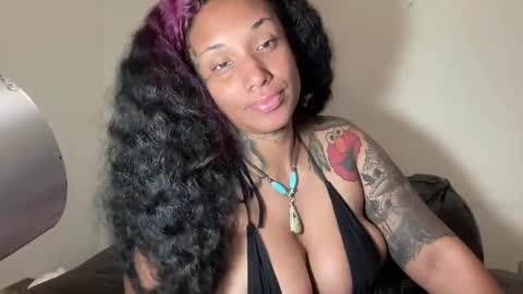 Snapshot of jenni_cash chatting on July 25, 7:28 am Mistress Jenni online show from July 25, 7:28 am