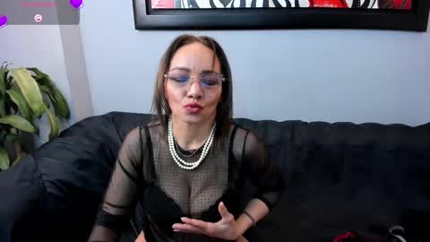 Snapshot of jennierosse chatting on September 19, 12:06 pm Jennie online show from September 19, 12:06 pm