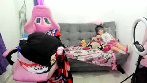 jennifer_bodyy0404 online show from June 20, 9:17 pm