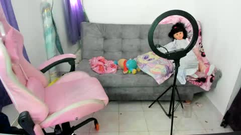 jennifer_bodyy0404 online show from July 23, 7:01 pm