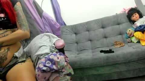 jennifer_bodyy0404 online show from July 31, 12:43 am