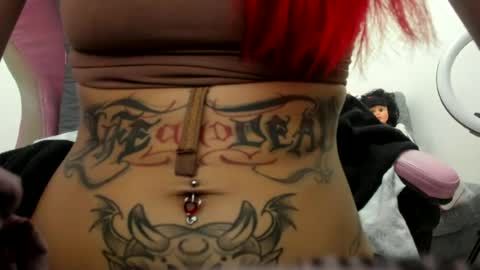 jennifer_bodyy0404 online show from August 2, 4:55 am