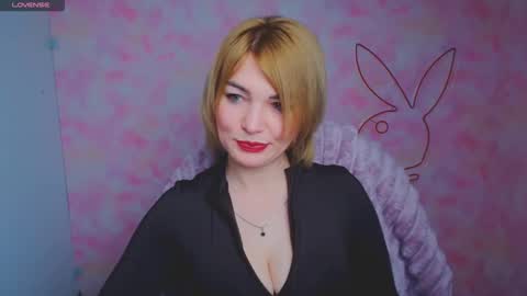 Jennifer online show from February 28, 6:47 am