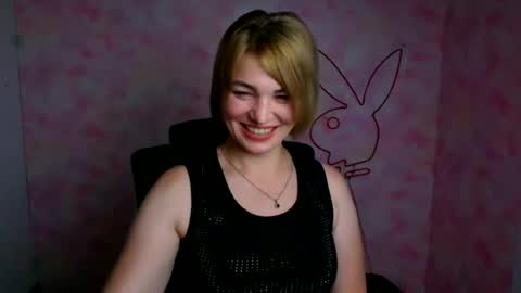 Snapshot of jennifer_cuttie chatting on June 29, 10:15 am Jennifer online show from June 29, 10:15 am