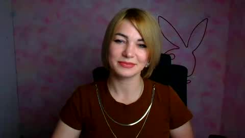 Snapshot of jennifer_cuttie chatting on July 5, 12:01 pm Jennifer online show from July 5, 12:01 pm