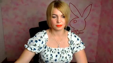 Snapshot of jennifer_cuttie chatting on July 14, 11:38 am Jennifer online show from July 14, 11:38 am