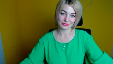 Snapshot of jennifer_cuttie chatting on July 29, 12:14 pm Jennifer online show from July 29, 12:14 pm