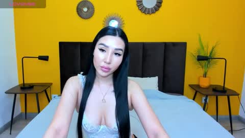 Snapshot of jennifer_munoz chatting on November 25, 7:41 am Jennifer online show from November 25, 7:41 am