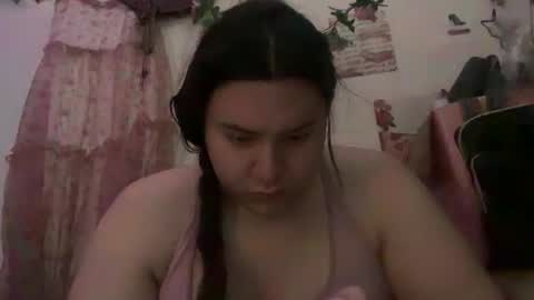 Snapshot of jennifer_robbie chatting on June 15, 2:47 am jennifer_robbie online show from June 15, 2:47 am