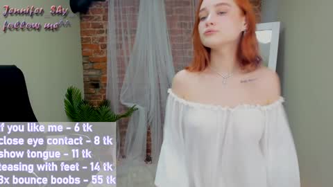Snapshot of jennifer_shy_ chatting on December 21, 4:36 pm Jennifer online show from December 21, 4:36 pm