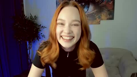 Snapshot of jennifer_shy_ chatting on January 18, 1:48 pm Jennifer online show from January 18, 1:48 pm