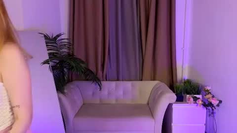 Jennifer online show from June 20, 11:13 am