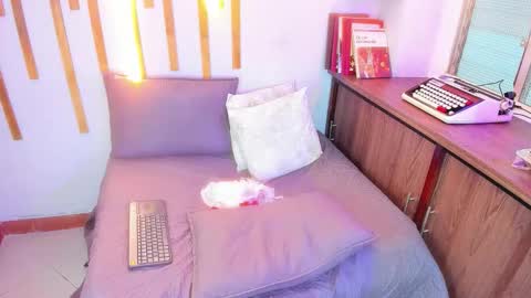 Snapshot of jennifer_vega1 chatting on September 24, 12:47 am Jennifer vega online show from September 24, 12:47 am