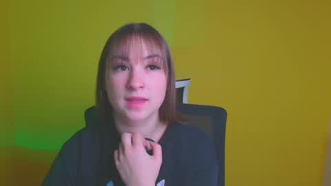 Jennifer online show from December 16, 9:35 am