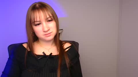 Jennifer online show from December 25, 6:41 am