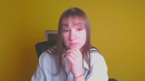 Jennifer online show from February 6, 10:04 am