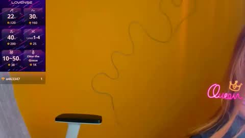 Jennifer online show from March 13, 12:23 pm