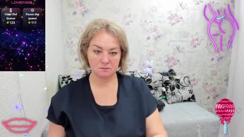 Snapshot of jenniferlight chatting on December 30, 8:25 pm Jennifer online show from December 30, 8:25 pm