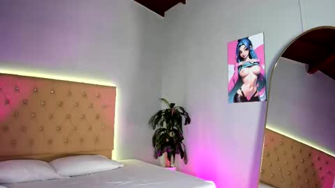 jenny__lawrence online show from December 19, 8:27 pm