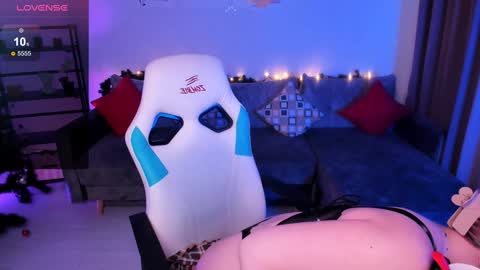 Jenny online show from January 8, 7:34 am