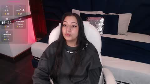 Snapshot of jenny_golden1 chatting on November 26, 12:39 pm Jenny online show from November 26, 12:39 pm