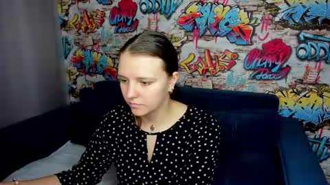 Jenny online show from June 15, 9:22 am