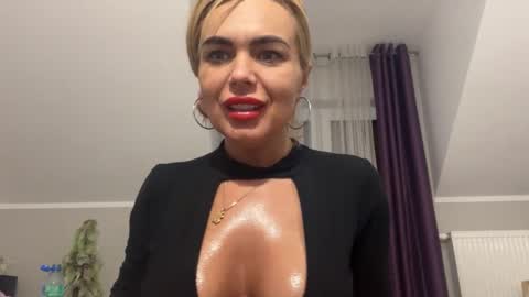 Snapshot of jenny_play1 chatting on February 1, 5:58 pm Jenny online show from February 1, 5:58 pm