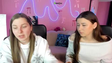 Snapshot of jenny_rill chatting on April 7, 10:48 am Jenny online show from April 7, 10:48 am