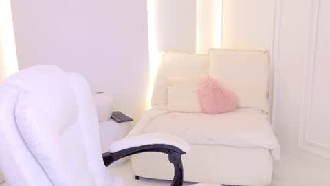 Snapshot of jenny_x_ chatting on July 13, 5:32 am JENNY online show from July 13, 5:32 am