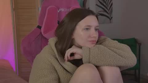 Jenny NO Nude online show from April 13, 5:07 pm