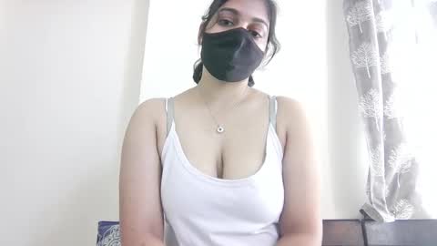 Snapshot of jennydolphin chatting on November 11, 4:12 am Jenny online show from November 11, 4:12 am