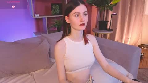 jennyfer_me online show from June 15, 12:40 pm
