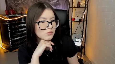 JENNY online show from June 15, 11:45 am