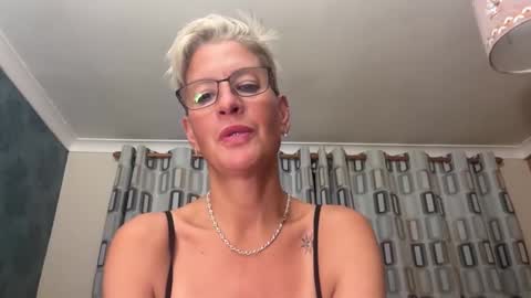 JennyHazel online show from September 22, 8:55 pm