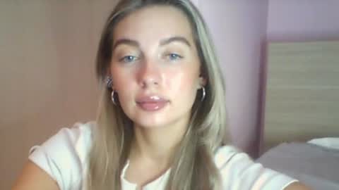 The Flower Power Models online show from July 31, 11:53 am