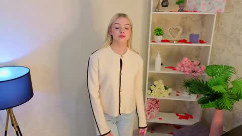 Sofia online show from May 5, 4:26 pm
