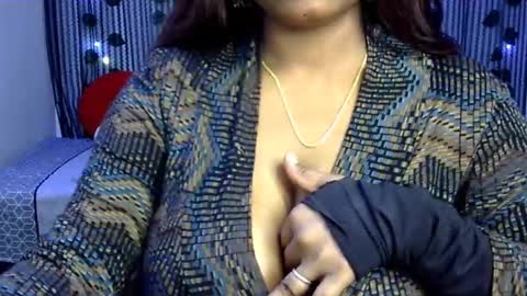 Snapshot of jennysinghaniya chatting on December 28, 2:10 pm jenny online show from December 28, 2:10 pm