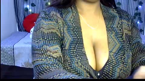 Snapshot of jennysinghaniya chatting on December 28, 11:16 pm jenny online show from December 28, 11:16 pm