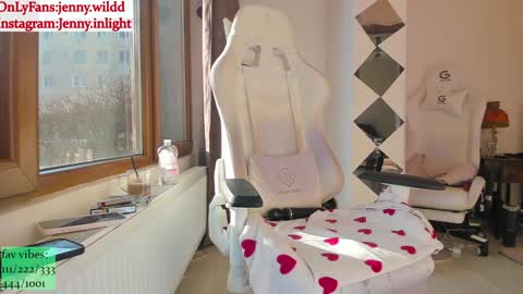 infamous blondiechloe.             Jennyjennywildd online show from March 6, 6:43 am