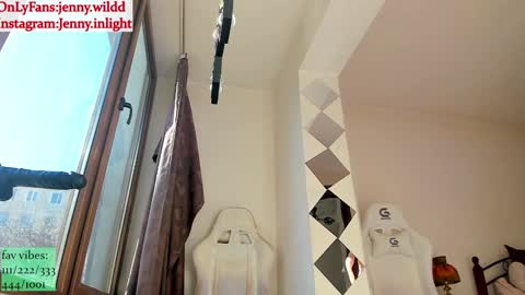 infamous blondiechloe.             Jennyjennywildd online show from March 11, 7:14 am