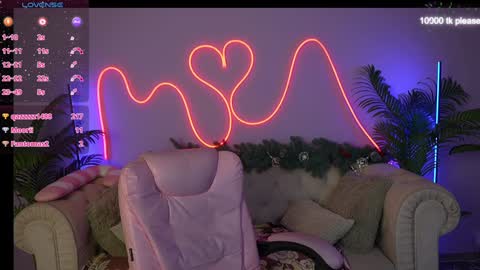 Snapshot of jennyyluv chatting on January 28, 11:07 pm JENNY online show from January 28, 11:07 pm