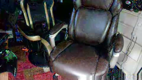 Snapshot of jeremiah0827 chatting on November 18, 1:33 am jeremiah0827 online show from November 18, 1:33 am