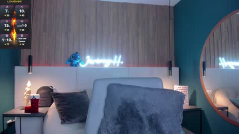 Jeremy online show from December 13, 2:21 am