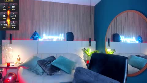 Jeremy online show from February 17, 12:32 am