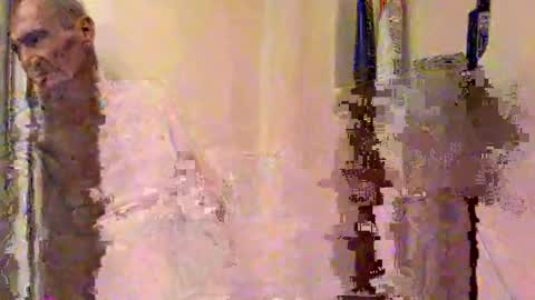 jeremybert83 online show from November 11, 8:20 pm