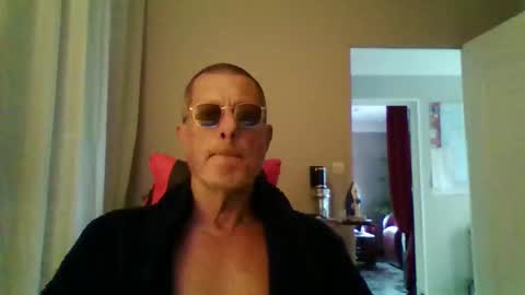 Snapshot of jerflor chatting on October 22, 2:06 pm jerflor online show from October 22, 2:06 pm