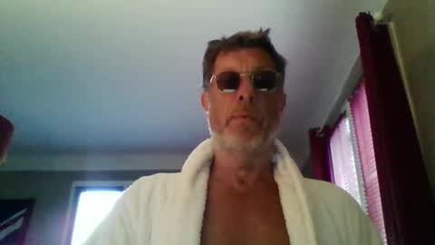 jerflor online show from May 4, 3:52 pm