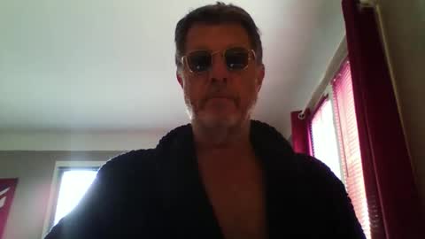 jerflor online show from May 14, 9:38 am